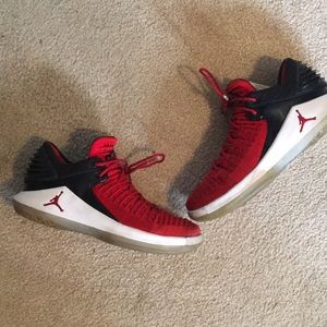 Air Jordan boys 6.5 basketball lows